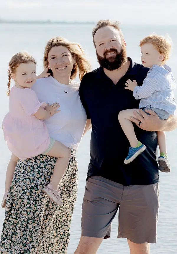 sbb-abt-000002-ben-morris-and-family